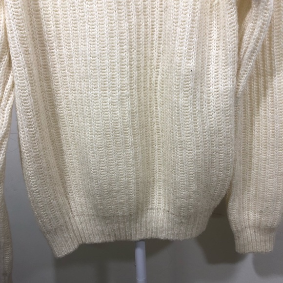 FOREVER21 Cream knit Sweater - Picture 4 of 4